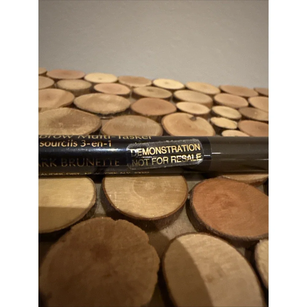 ESTEE LAUDER The Brow Multi-Tasker 3-in-1 Pencil Powder 04 Dark Brunette‎ DEMO